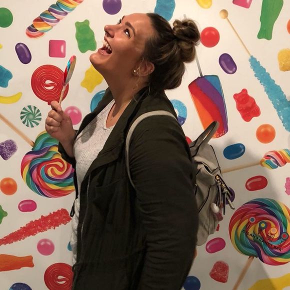 Meet your Posher, Stephanie - Picture 1 of 1